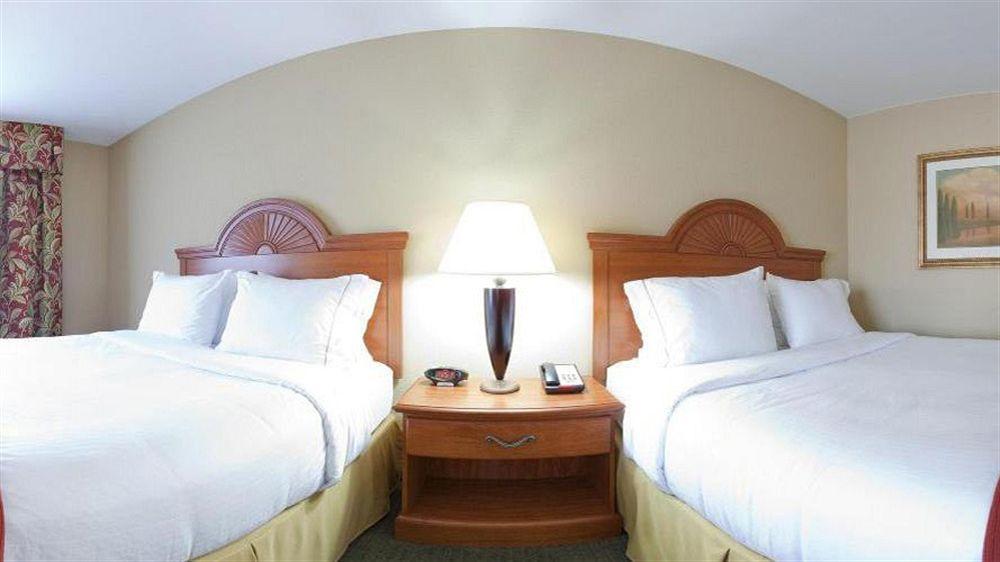 Holiday Inn Express Hotel & Suites Lake Zurich-Barrington, An Ihg Hotel Eksteriør billede